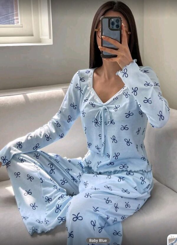 بيجامة